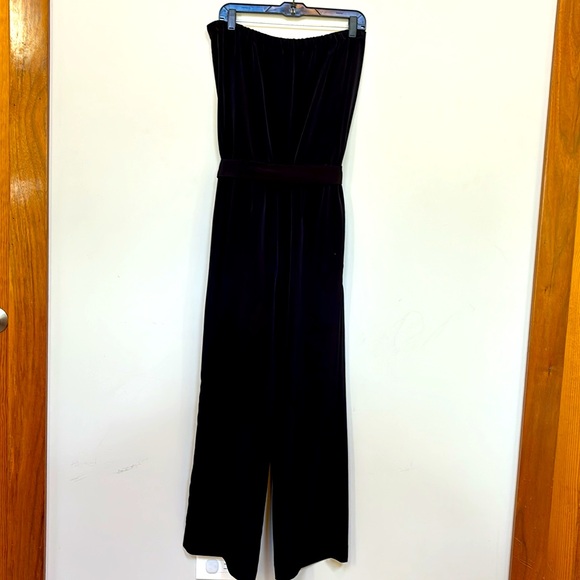 Black strapless jumpsuit with belt from LOFT size M - Picture 3 of 9